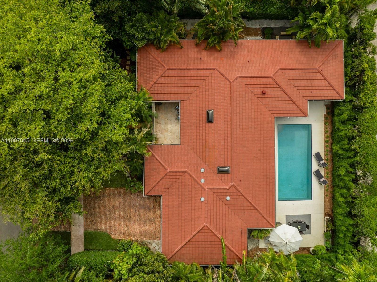 611 Santurce Ave Coral Gables, FL 33143