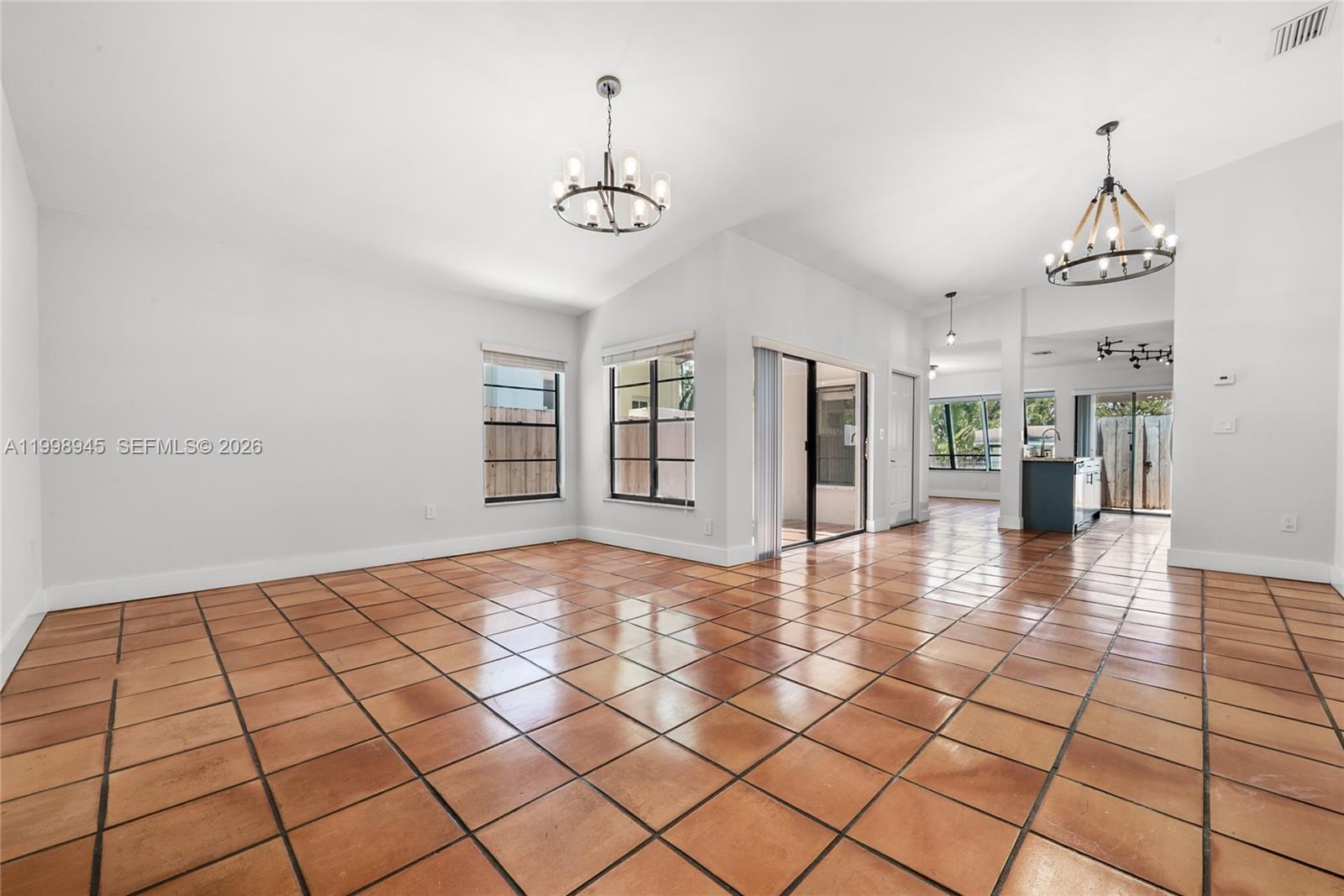 2934 W Trade Ave Miami, FL 33133