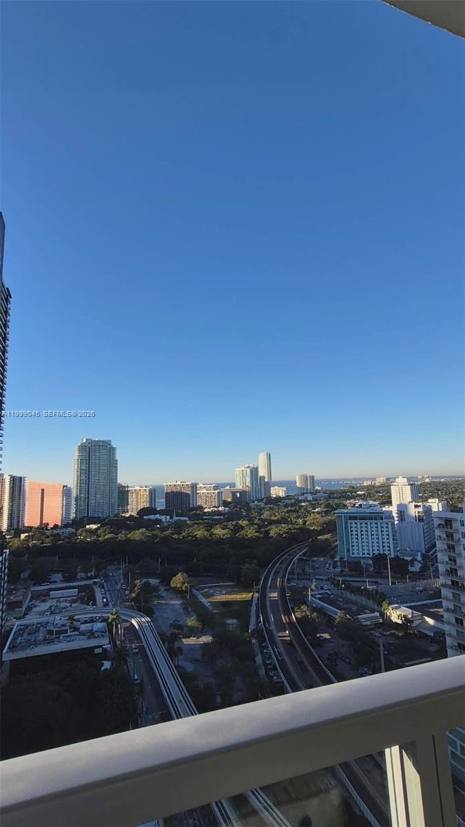 image Axis on Brickell South8