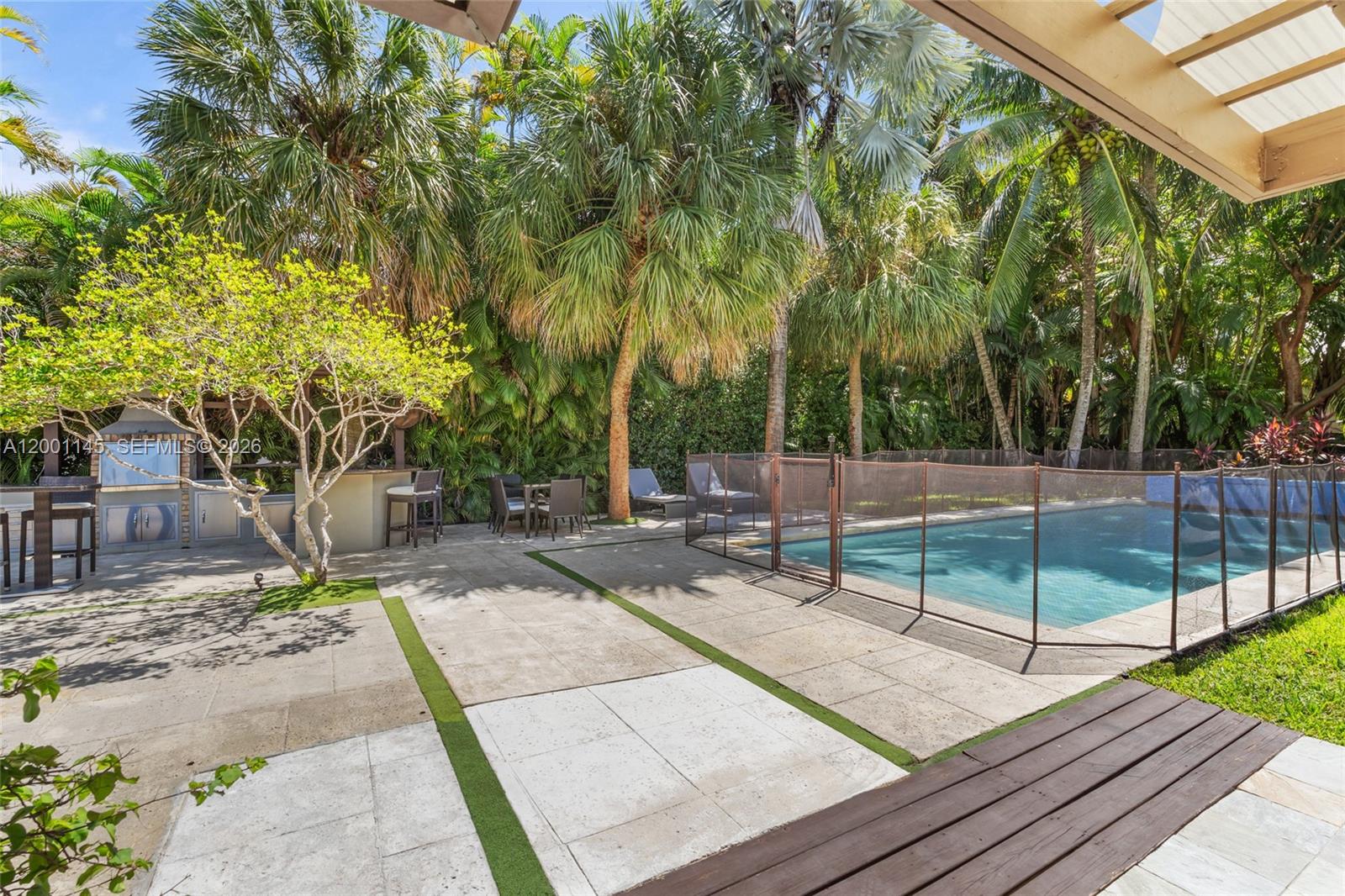 560 Sabal Palm Rd Miami, FL 33137