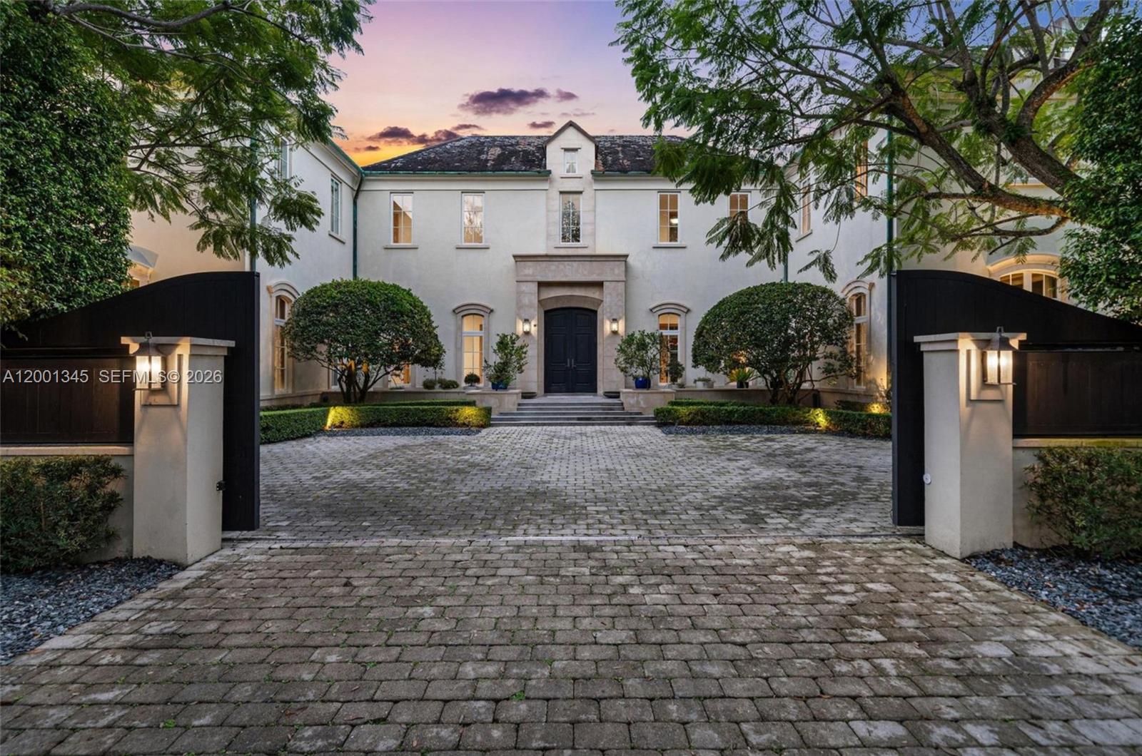 9741 W Suburban Dr