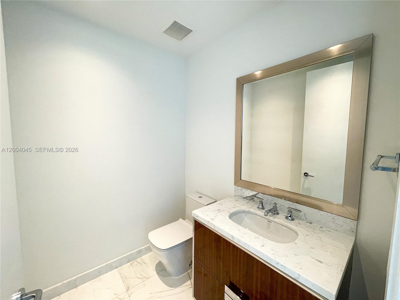 15701 Collins Ave #1205 Sunny Isles Beach, FL 33160