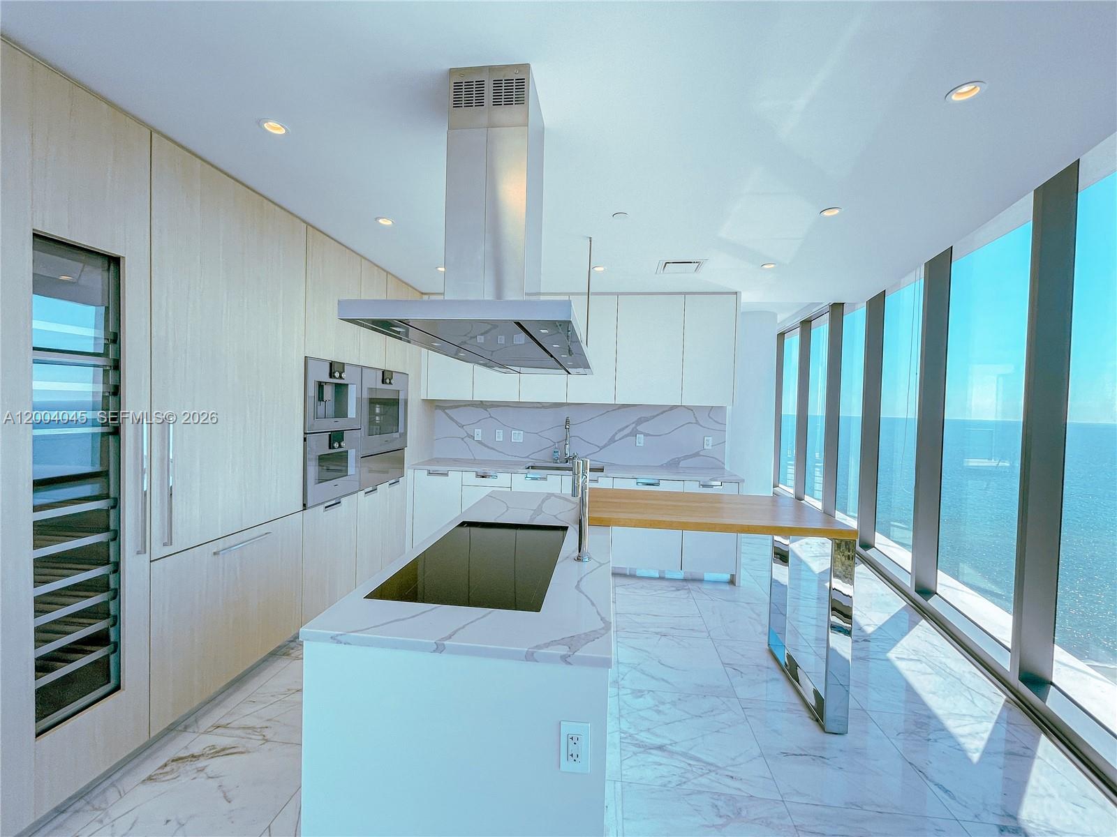 15701 Collins Ave #1205 Sunny Isles Beach, FL 33160