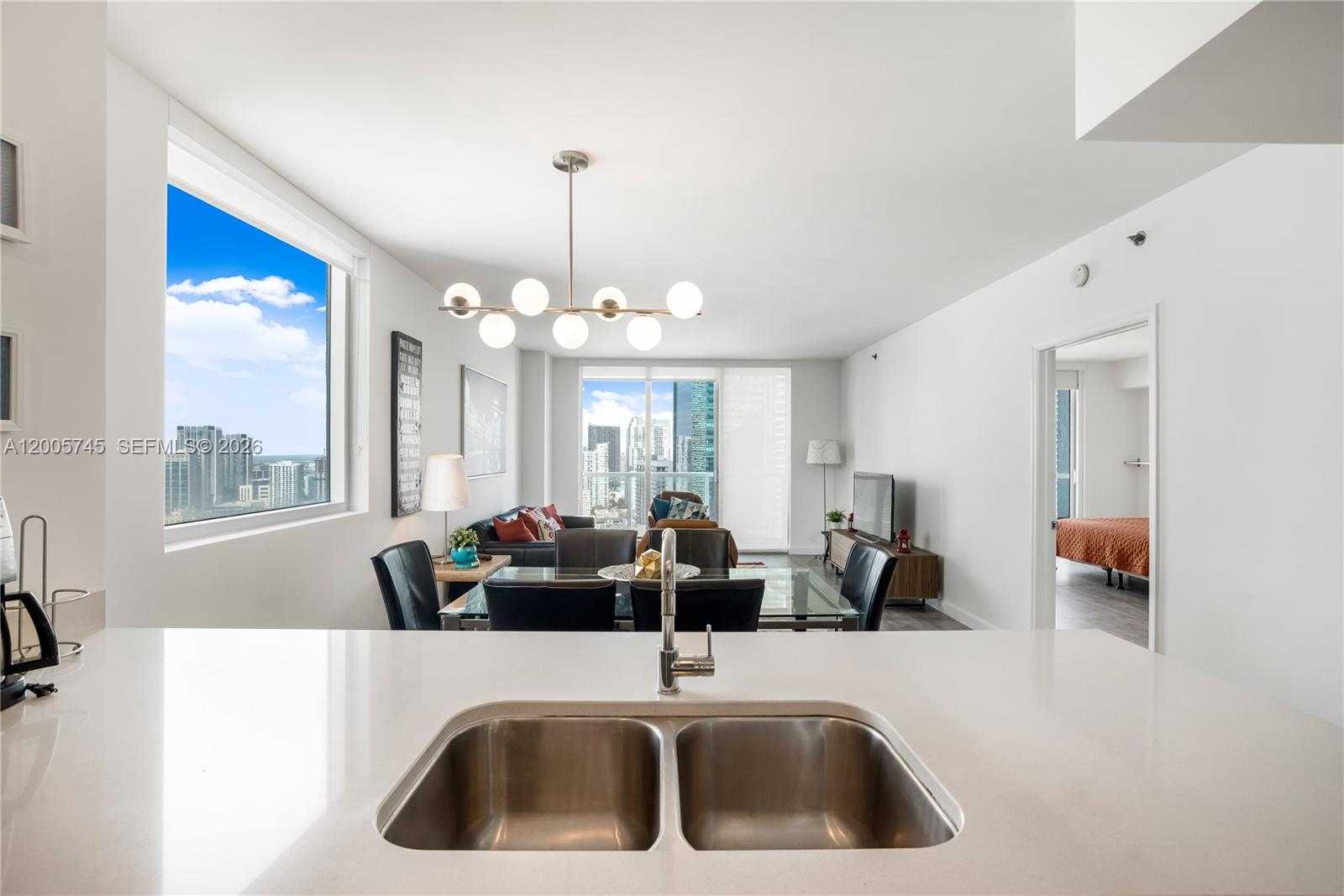 image 500 Brickell East10