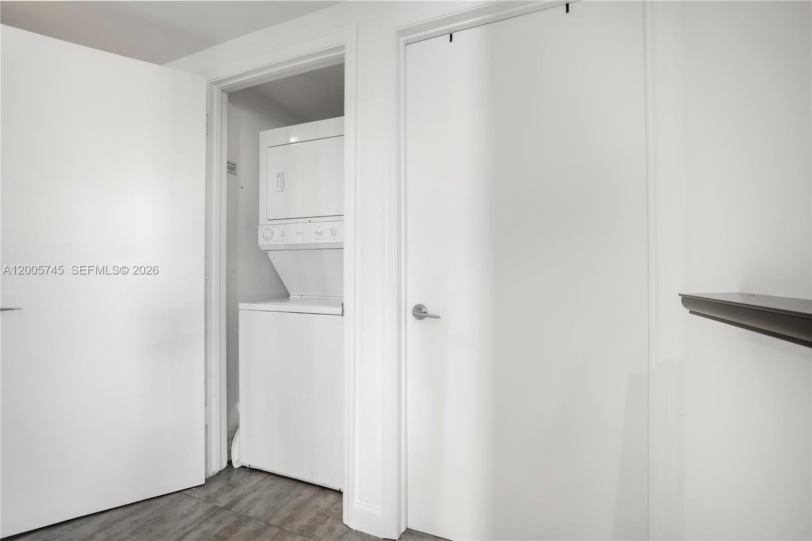image 500 Brickell East19