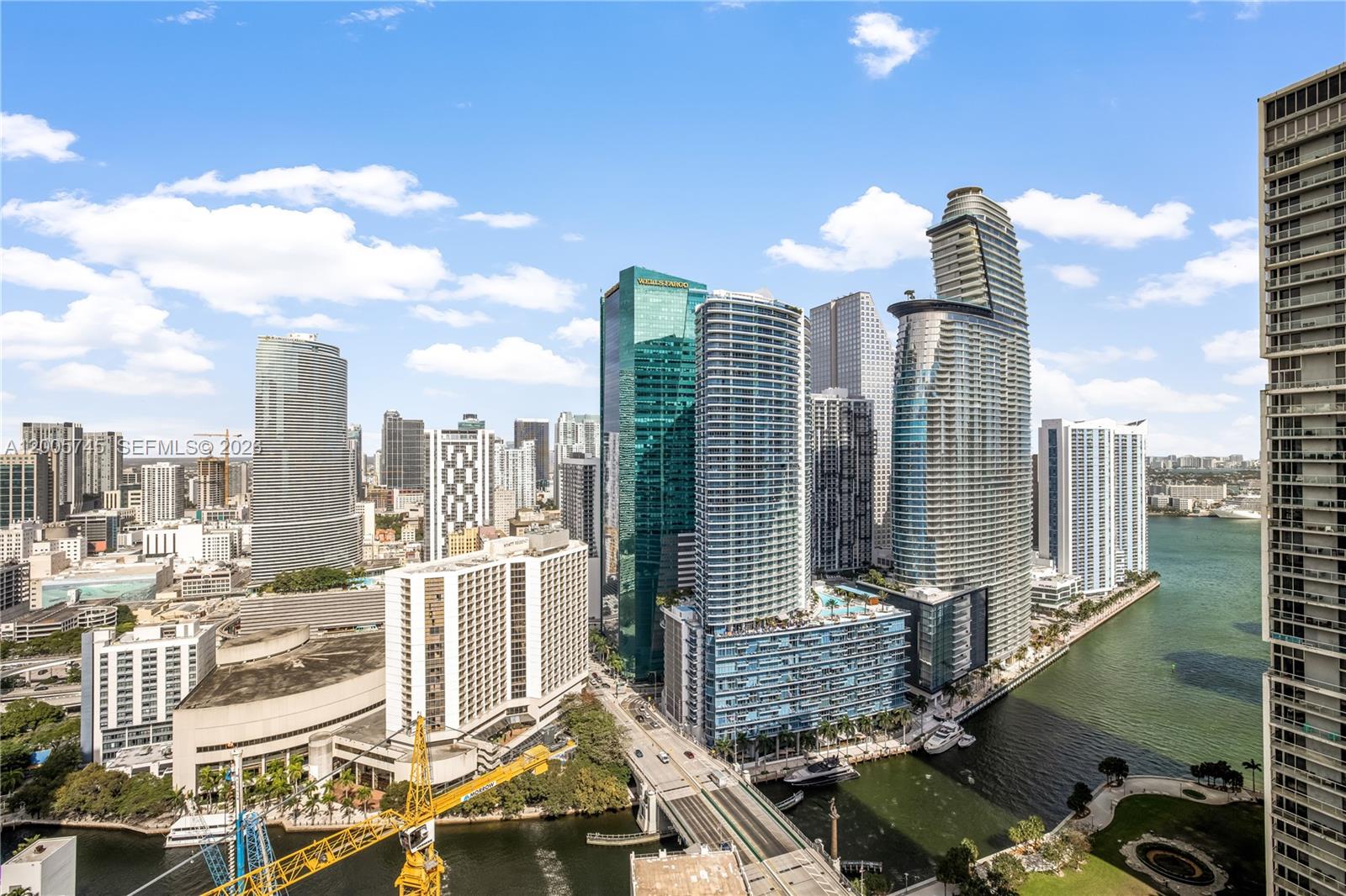 image 500 Brickell East2