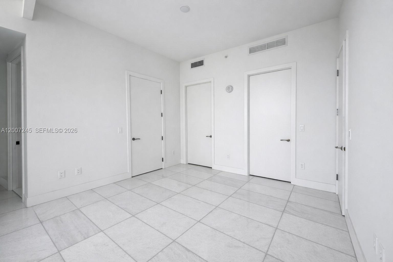 image Una Residences10