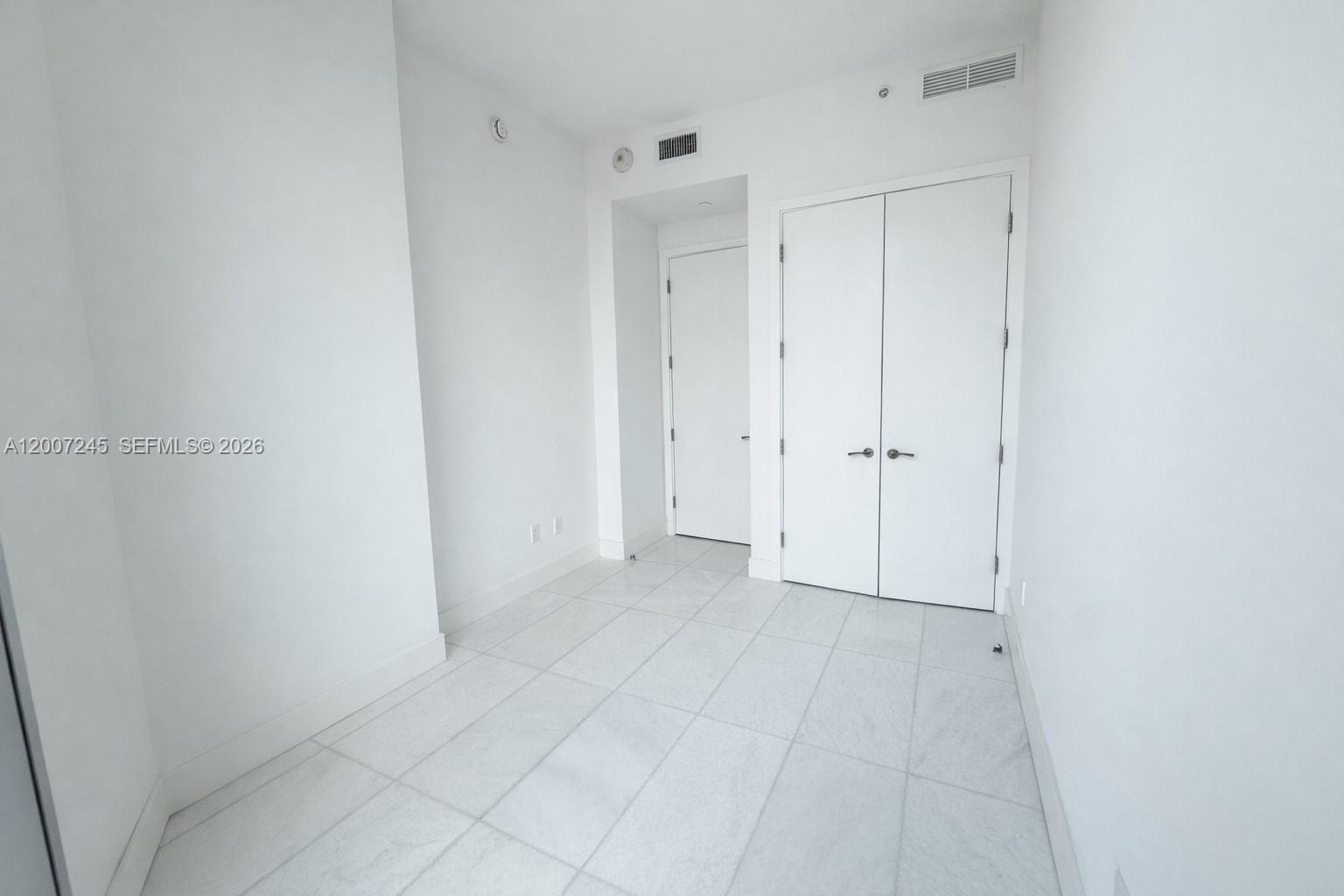 image Una Residences13