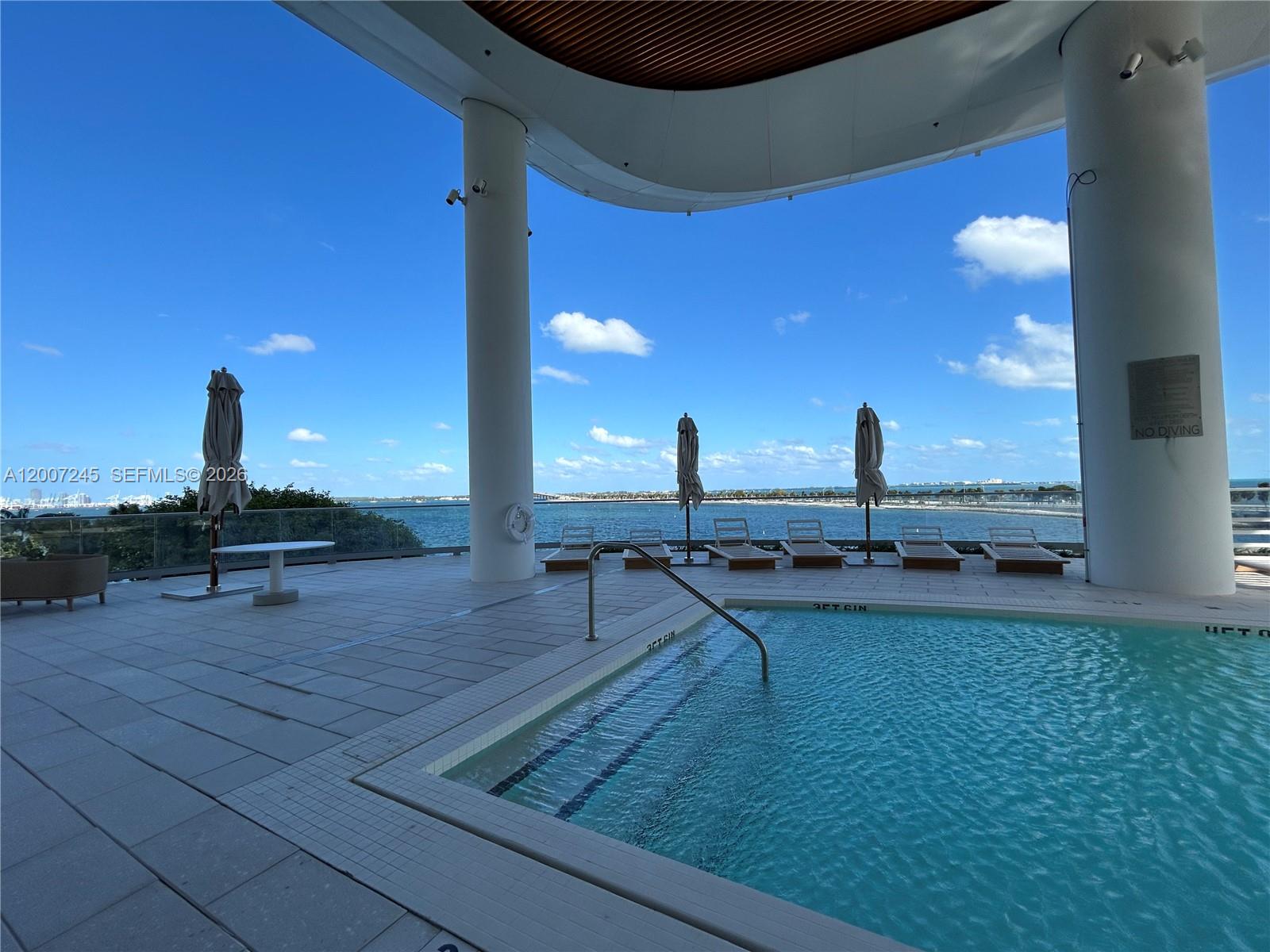 image Una Residences22