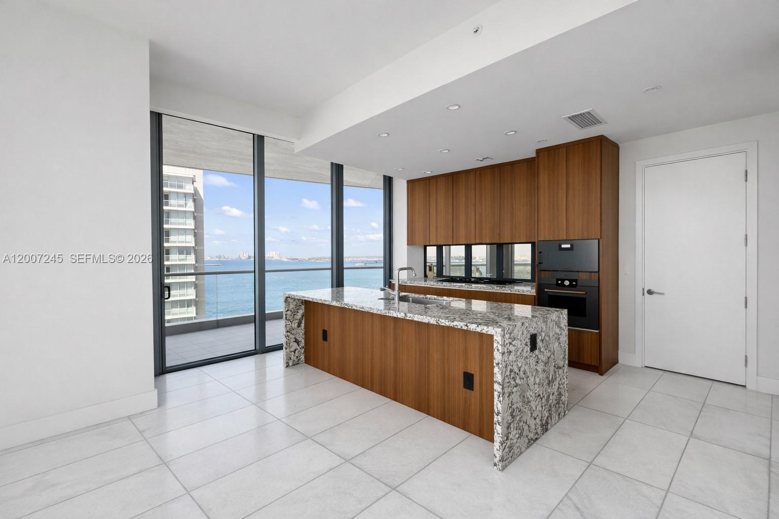 image Una Residences2