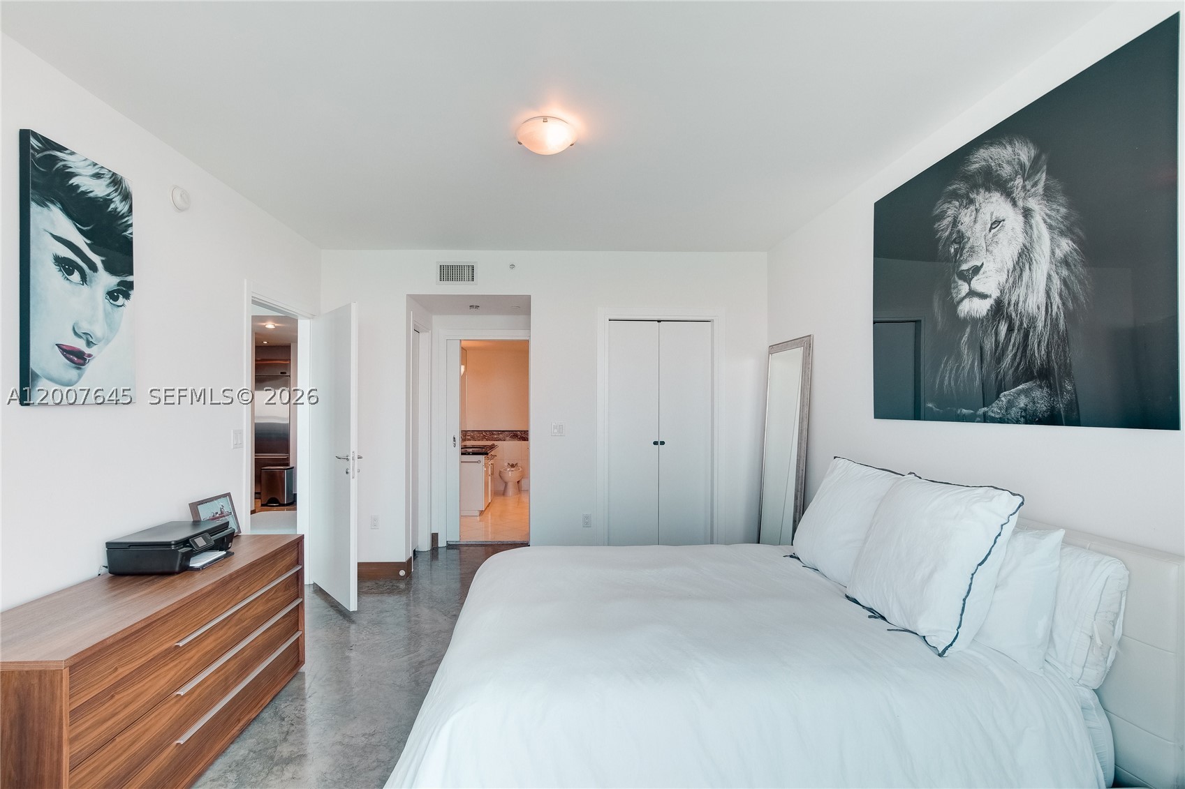 540 West Ave #2112 Miami Beach, FL 33139