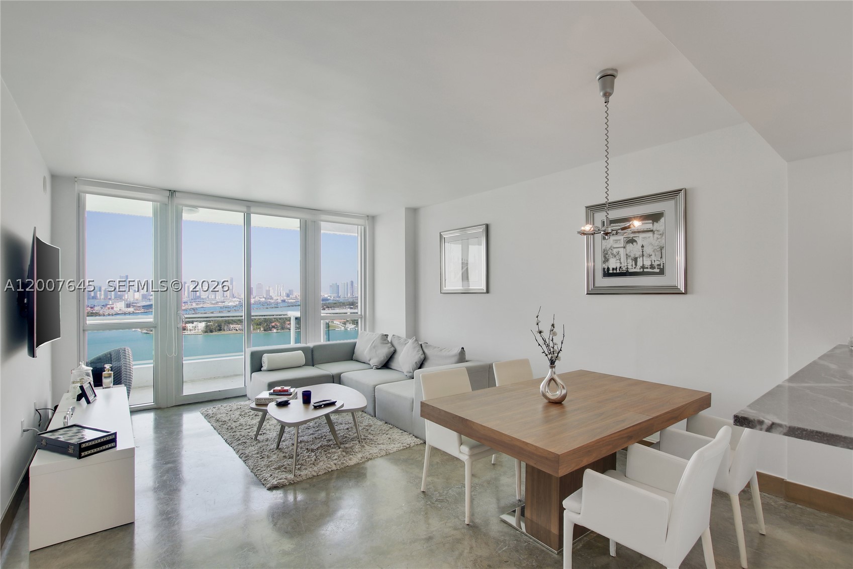 540 West Ave #2112 Miami Beach, FL 33139