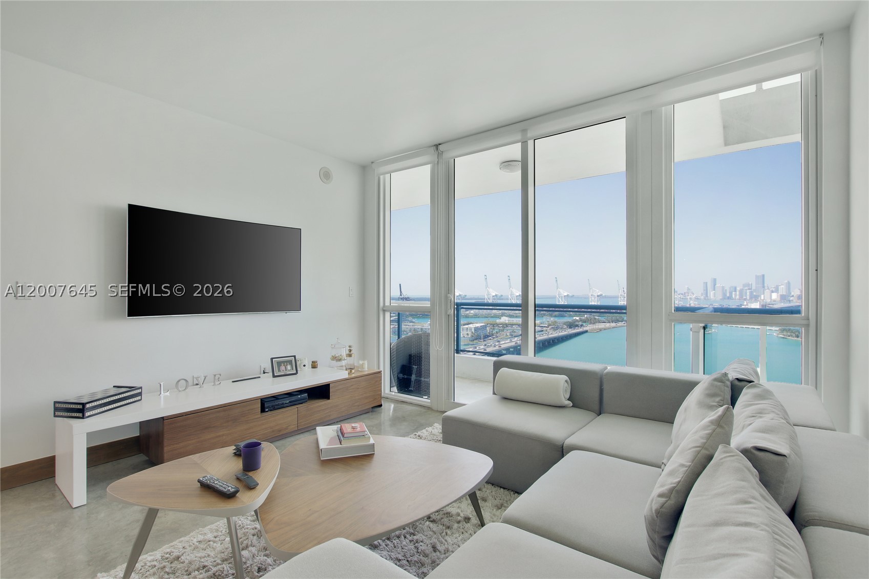 540 West Ave #2112 Miami Beach, FL 33139