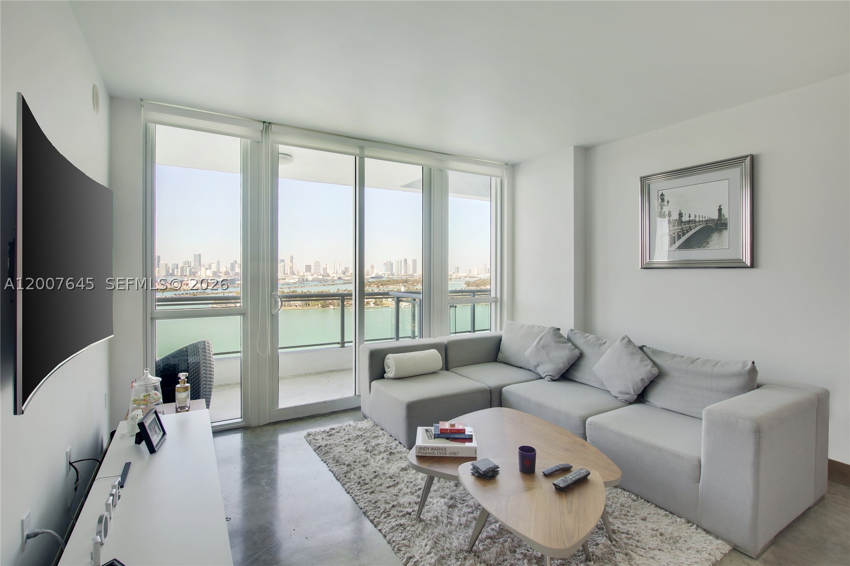 540 West Ave #2112 Miami Beach, FL 33139