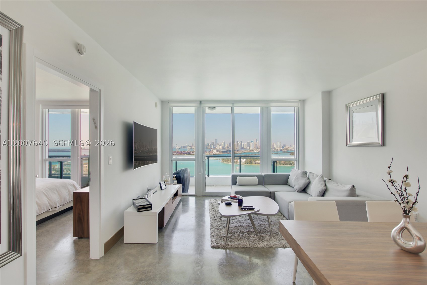 540 West Ave #2112 Miami Beach, FL 33139