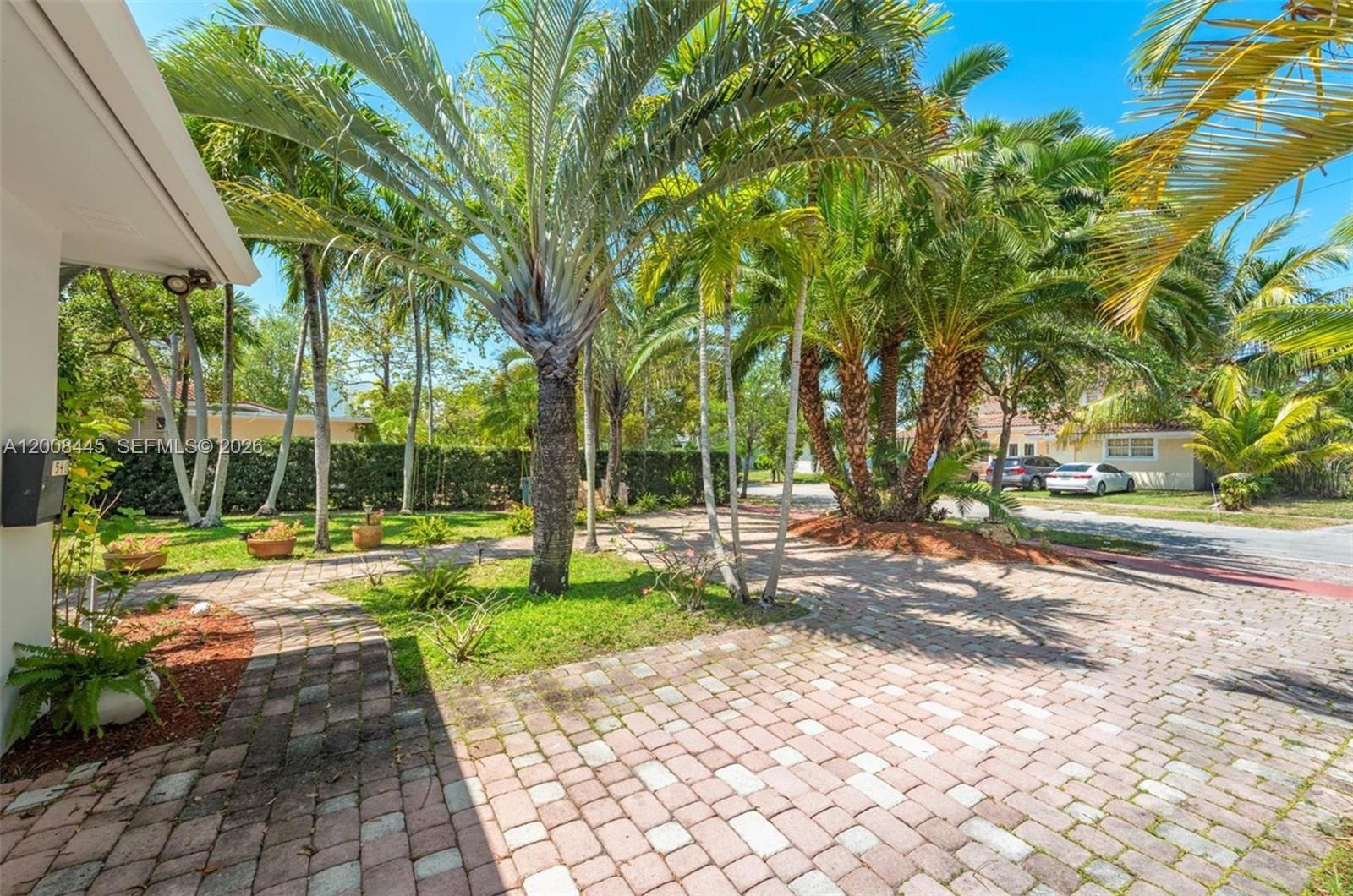540 S Shore Dr Miami Beach, FL 33141