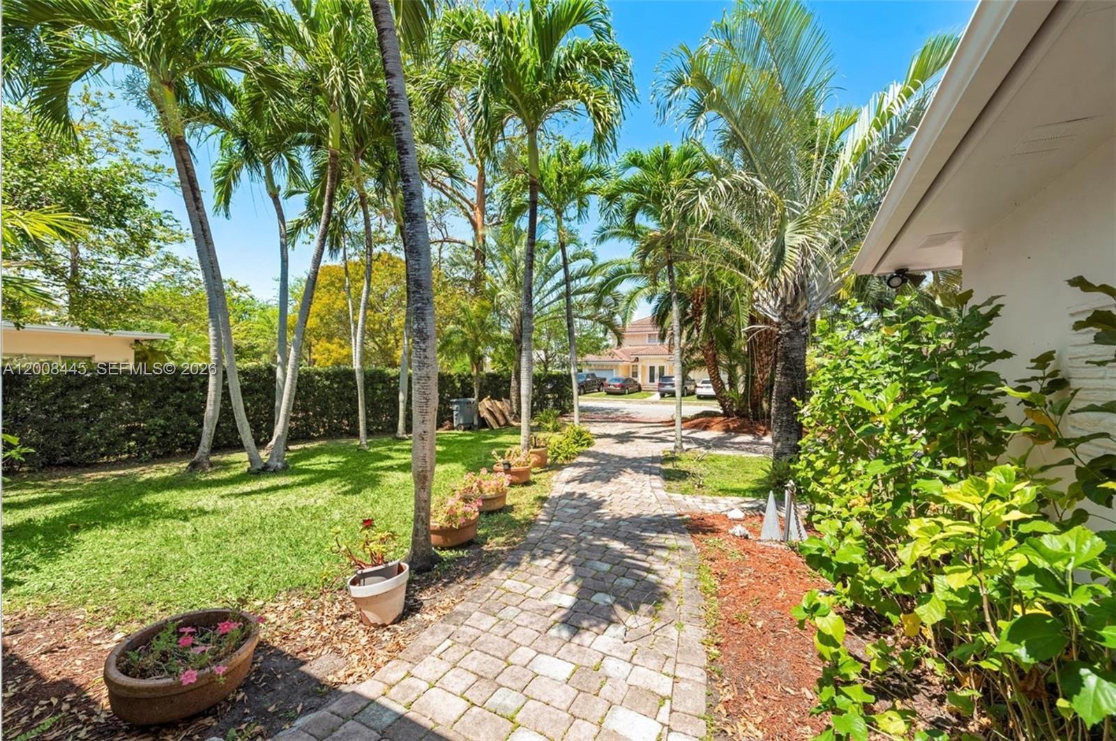 540 S Shore Dr Miami Beach, FL 33141