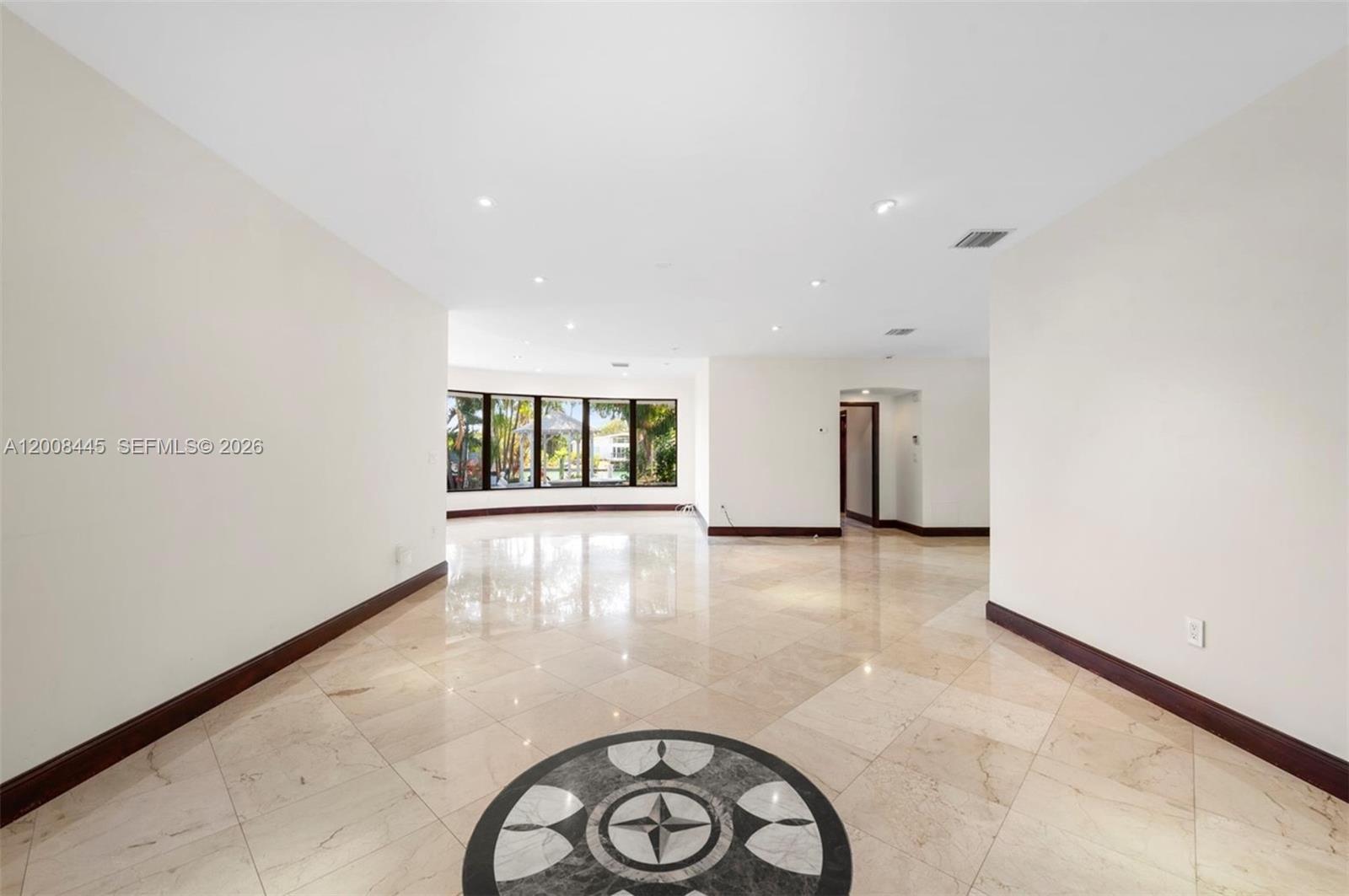540 S Shore Dr Miami Beach, FL 33141