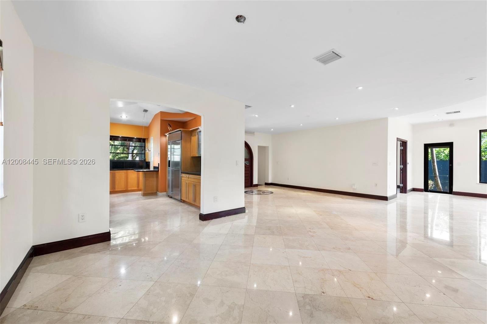 540 S Shore Dr Miami Beach, FL 33141