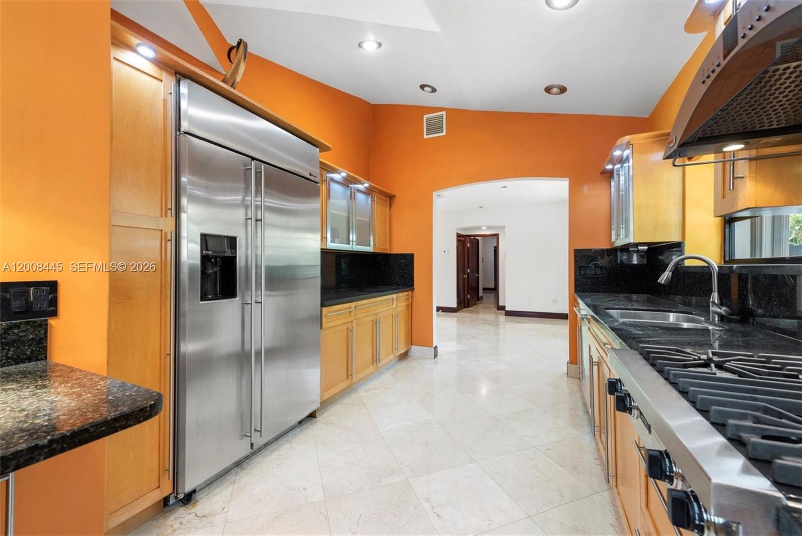 540 S Shore Dr Miami Beach, FL 33141