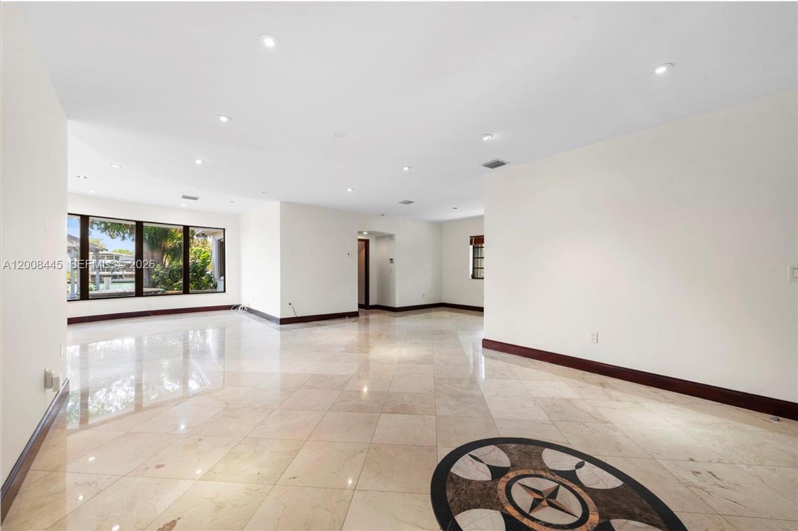 540 S Shore Dr Miami Beach, FL 33141