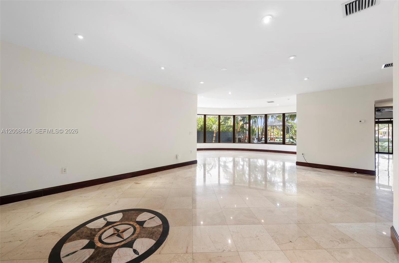 540 S Shore Dr Miami Beach, FL 33141