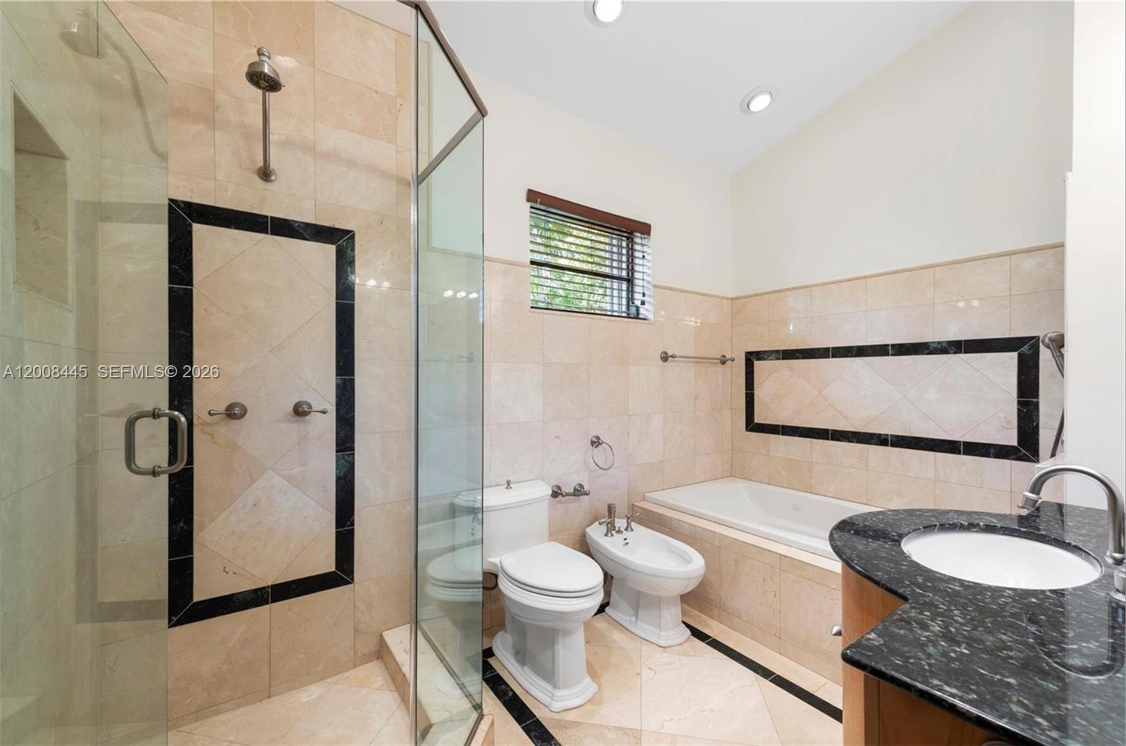 540 S Shore Dr Miami Beach, FL 33141