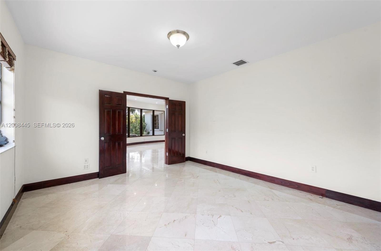 540 S Shore Dr Miami Beach, FL 33141