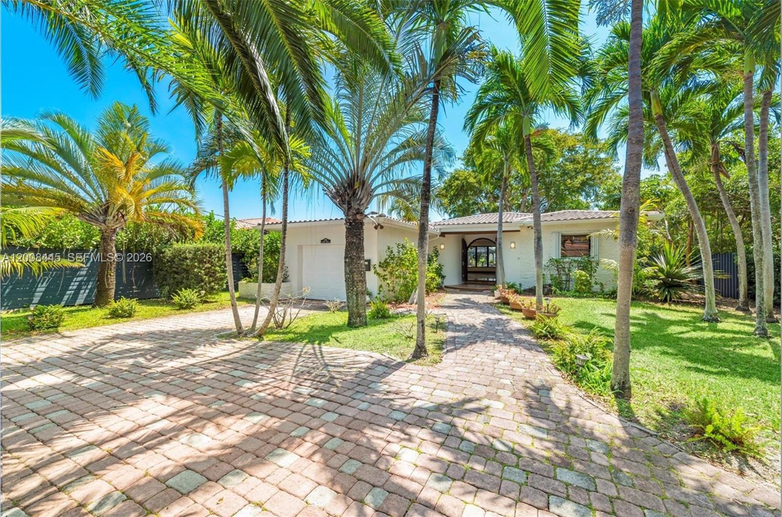 540 S Shore Dr Miami Beach, FL 33141