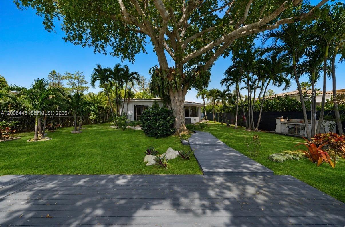 540 S Shore Dr Miami Beach, FL 33141
