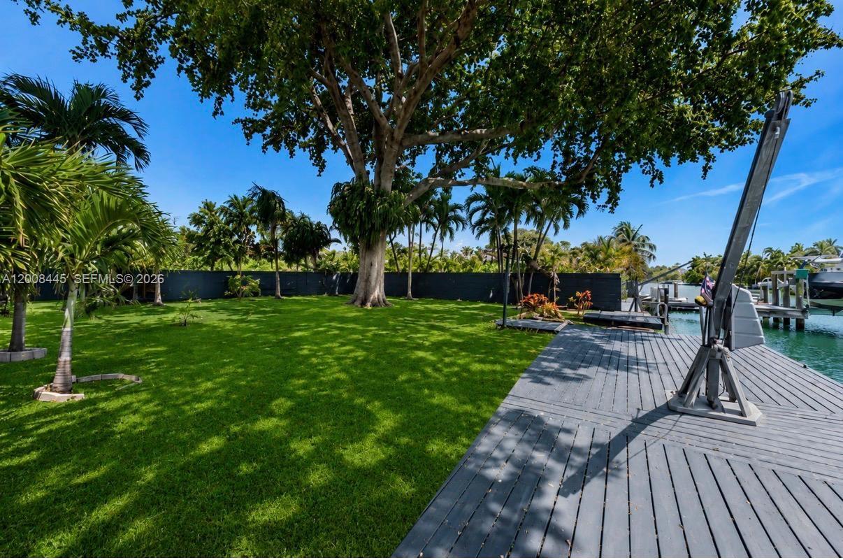 540 S Shore Dr Miami Beach, FL 33141