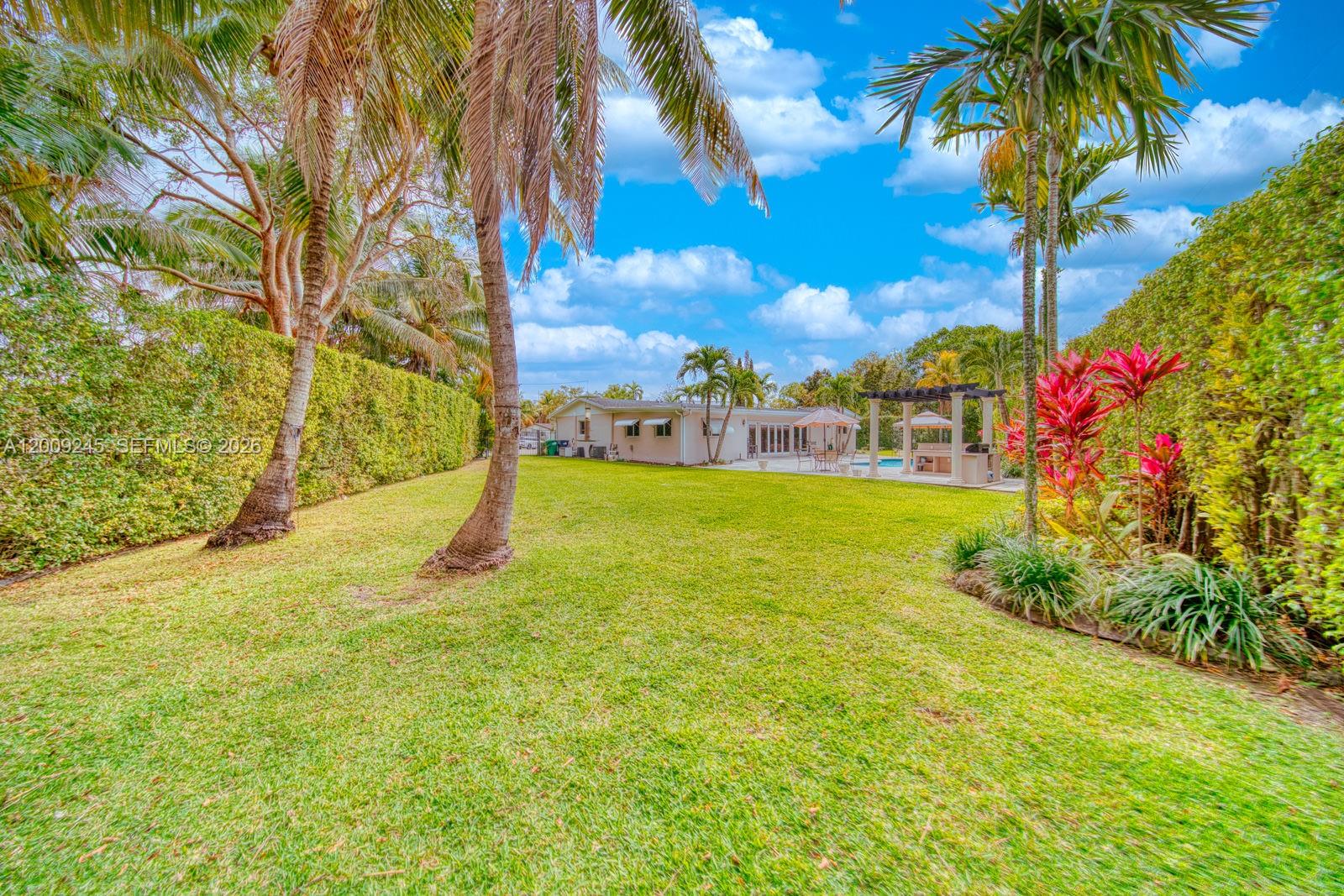 10641 SW 99th Ter Miami, FL 33176