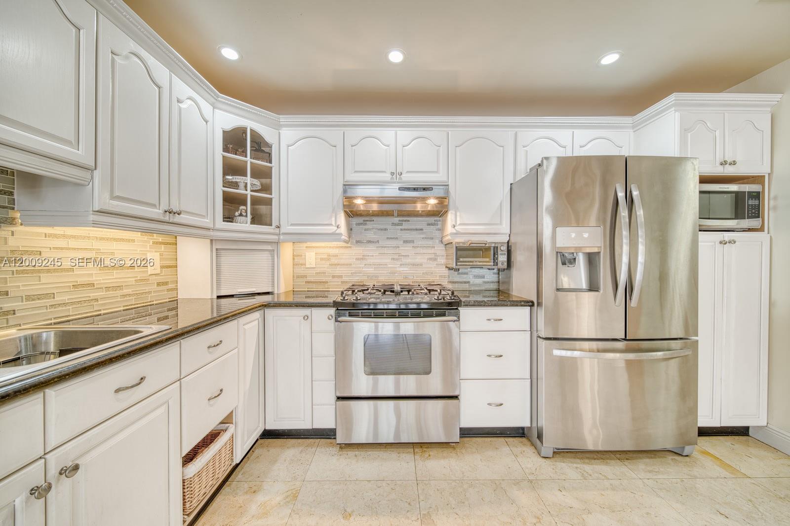 10641 SW 99th Ter Miami, FL 33176