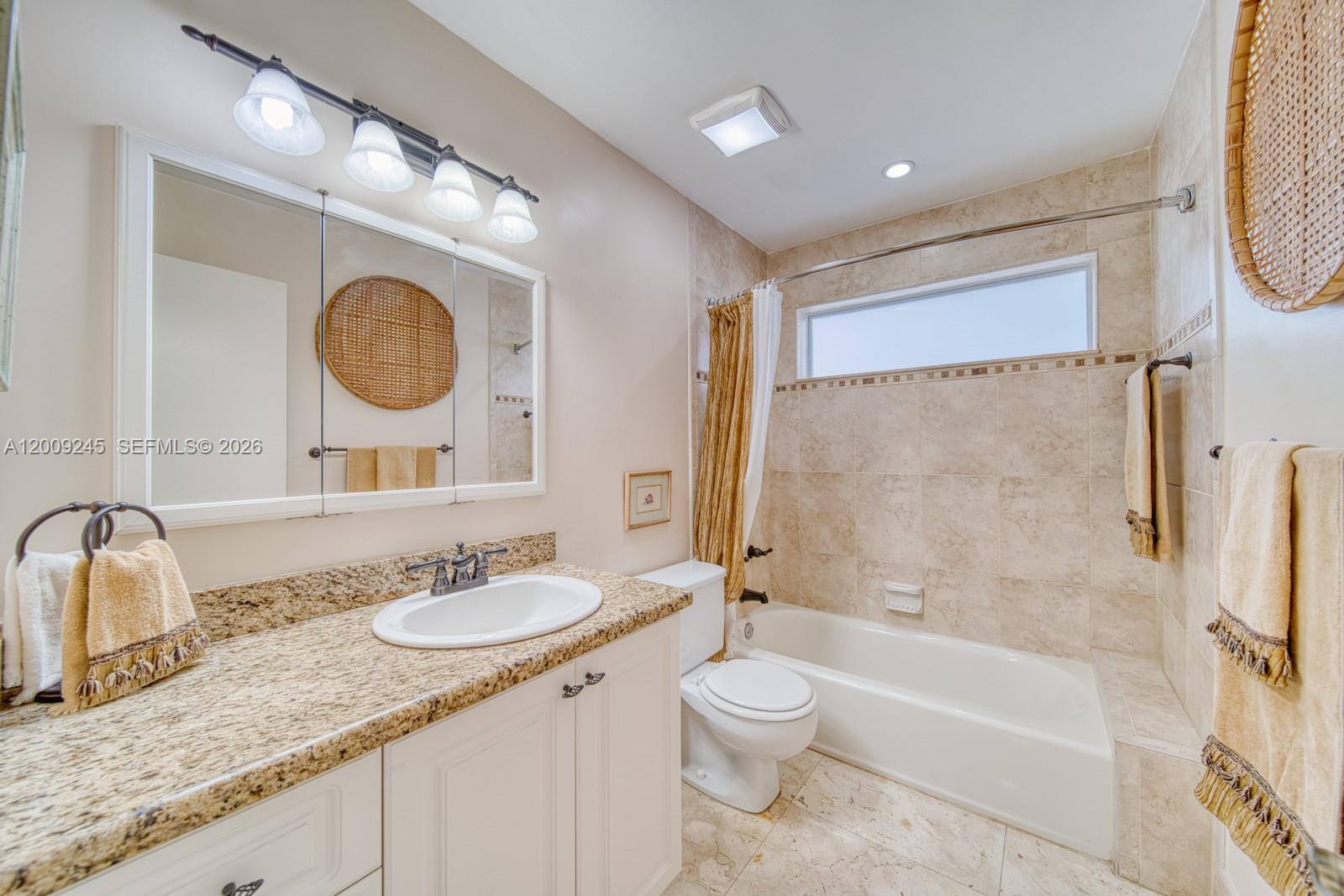 10641 SW 99th Ter Miami, FL 33176