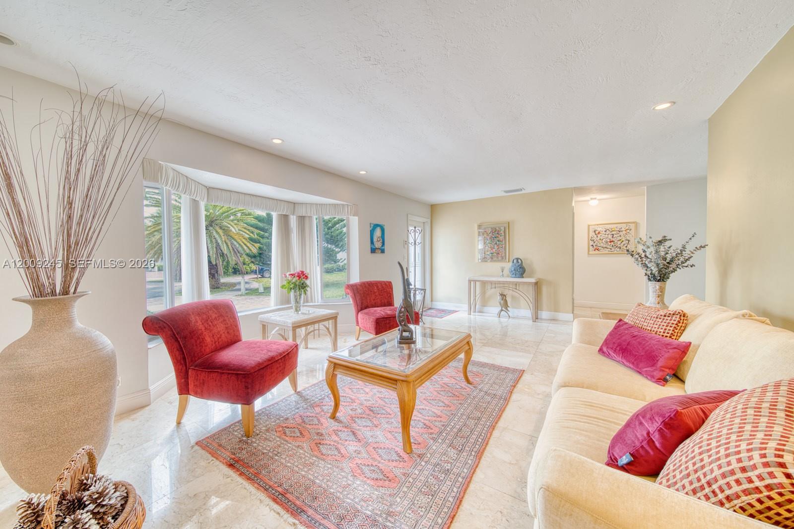 10641 SW 99th Ter Miami, FL 33176