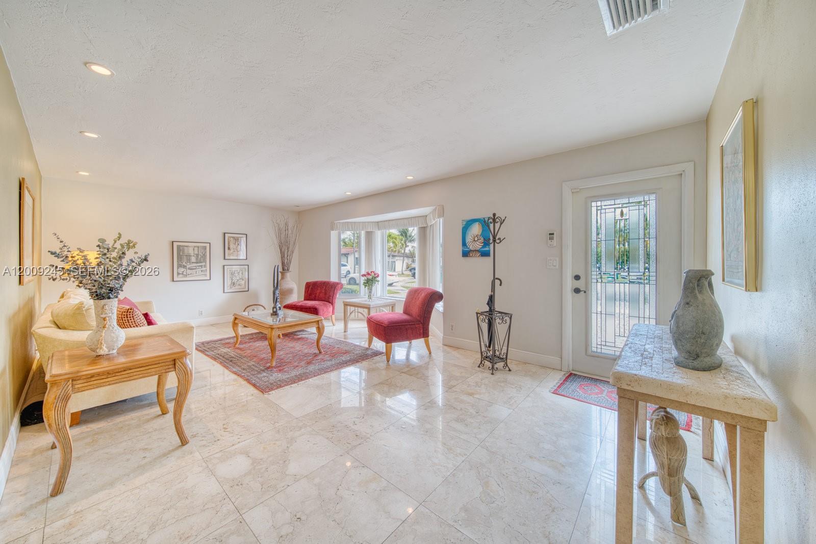10641 SW 99th Ter Miami, FL 33176
