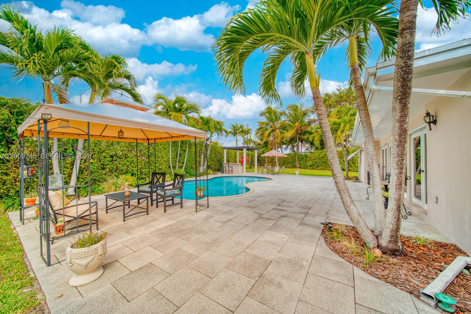 10641 SW 99th Ter Miami, FL 33176