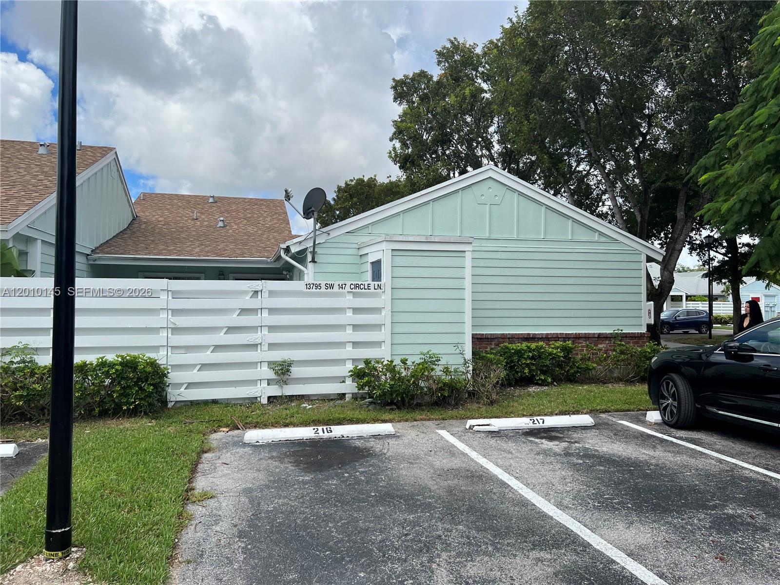 13795 SW 147th Cir #112