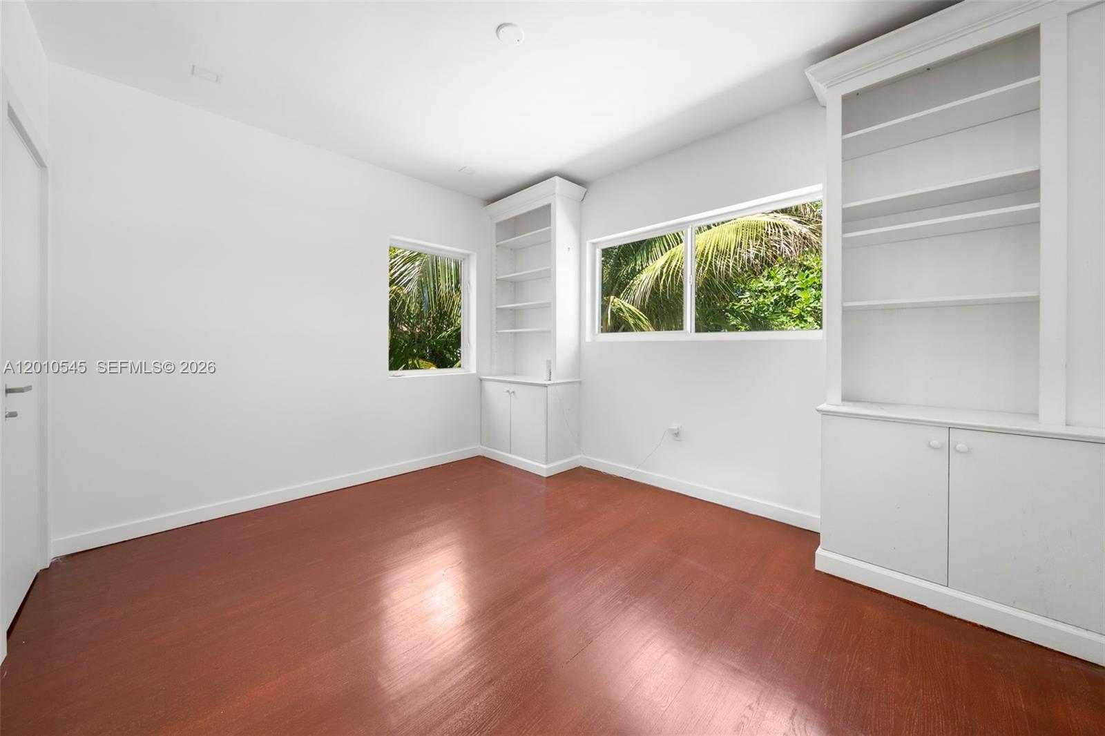 5824 Alton Rd Miami Beach, FL 33140