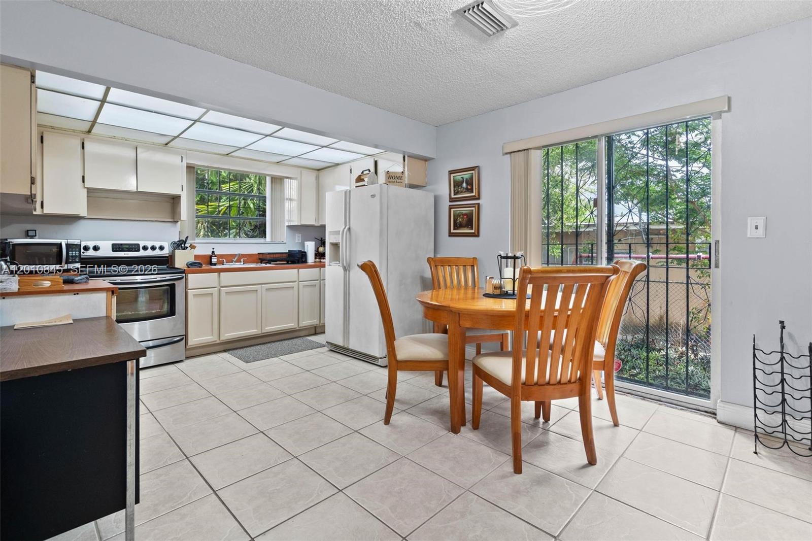 1712 SW 13th St Miami, FL 33145
