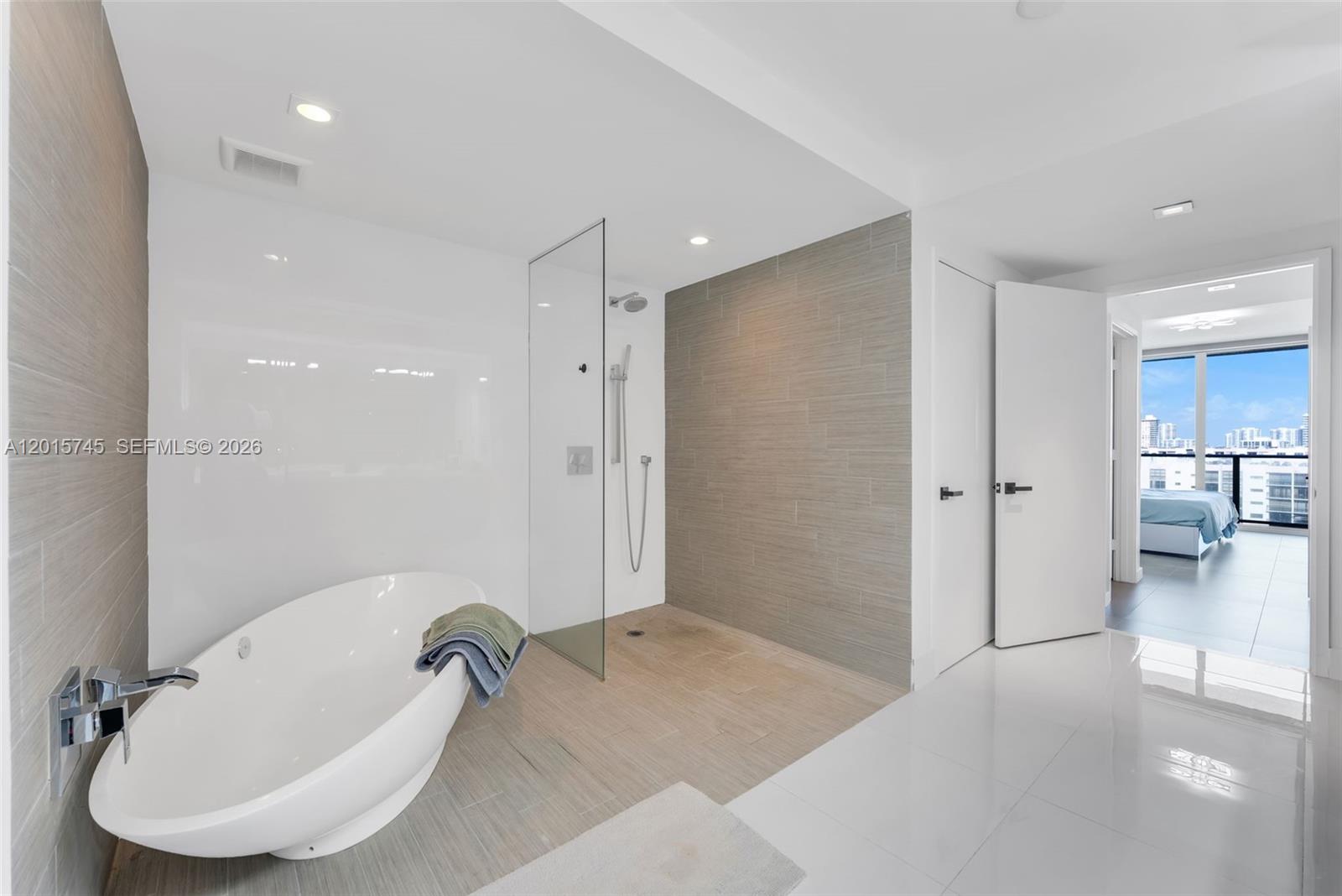 300 Sunny Isles Blvd #4-905 Sunny Isles Beach, FL 33160