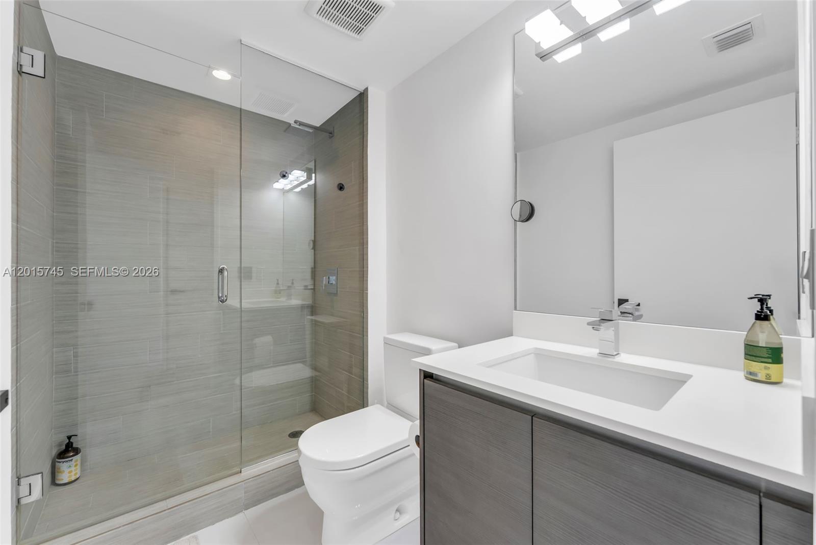 300 Sunny Isles Blvd #4-905 Sunny Isles Beach, FL 33160