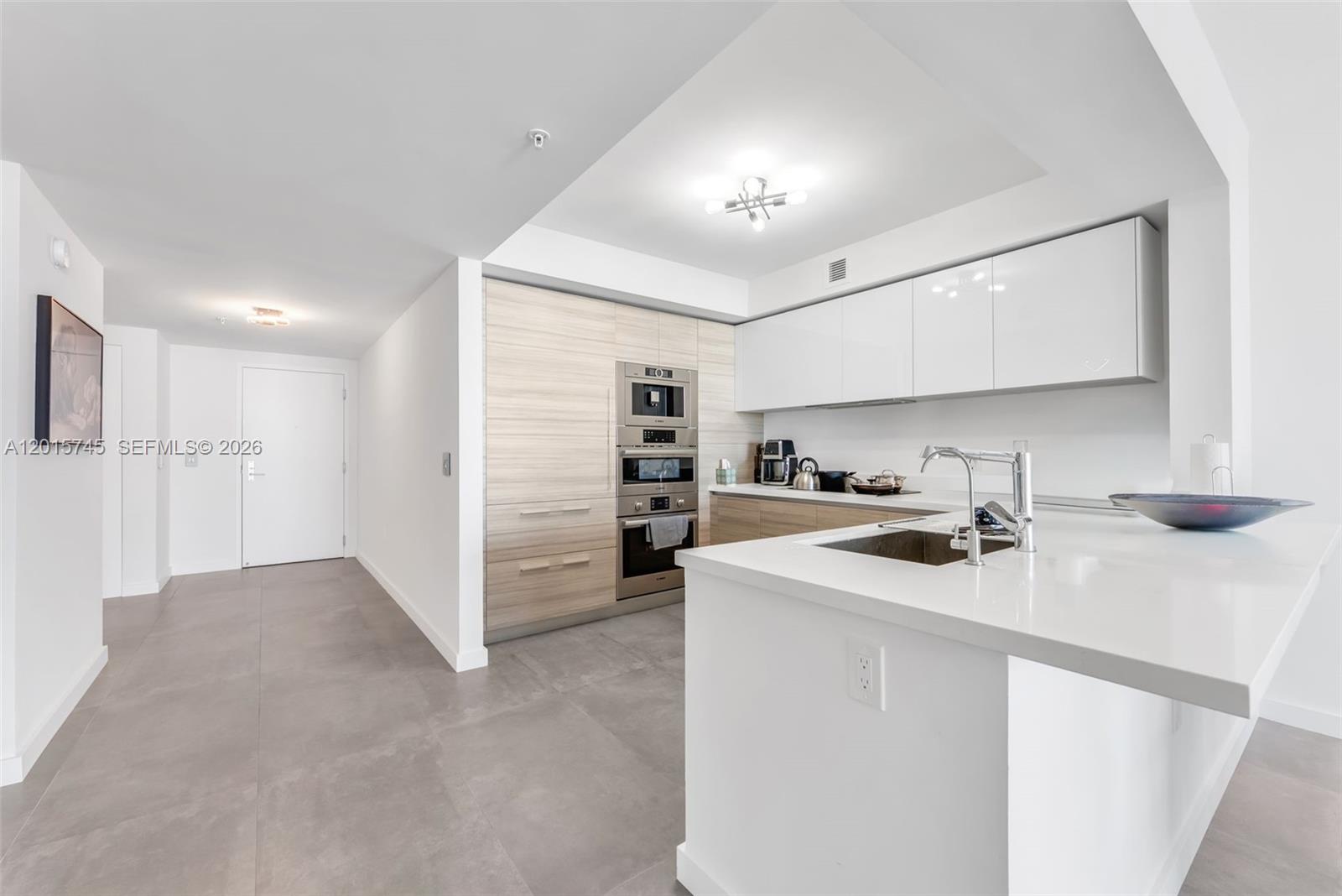 300 Sunny Isles Blvd #4-905 Sunny Isles Beach, FL 33160