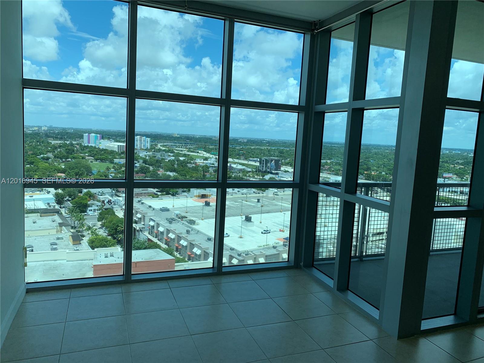 image 4 Midtown12