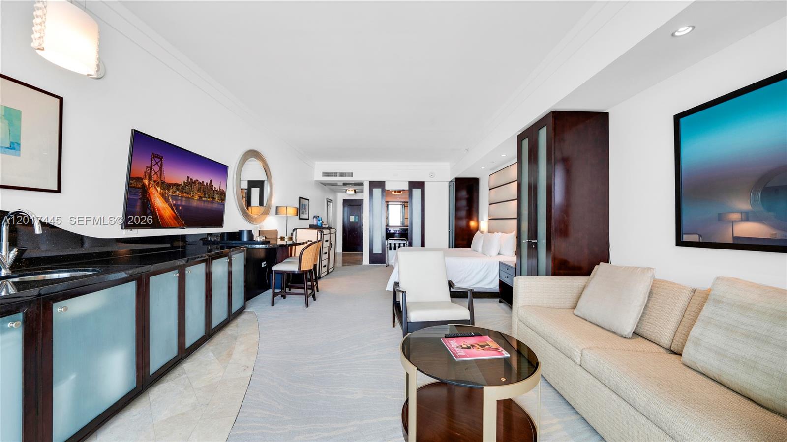 4391 Collins Ave #1903 Miami Beach, FL 33140