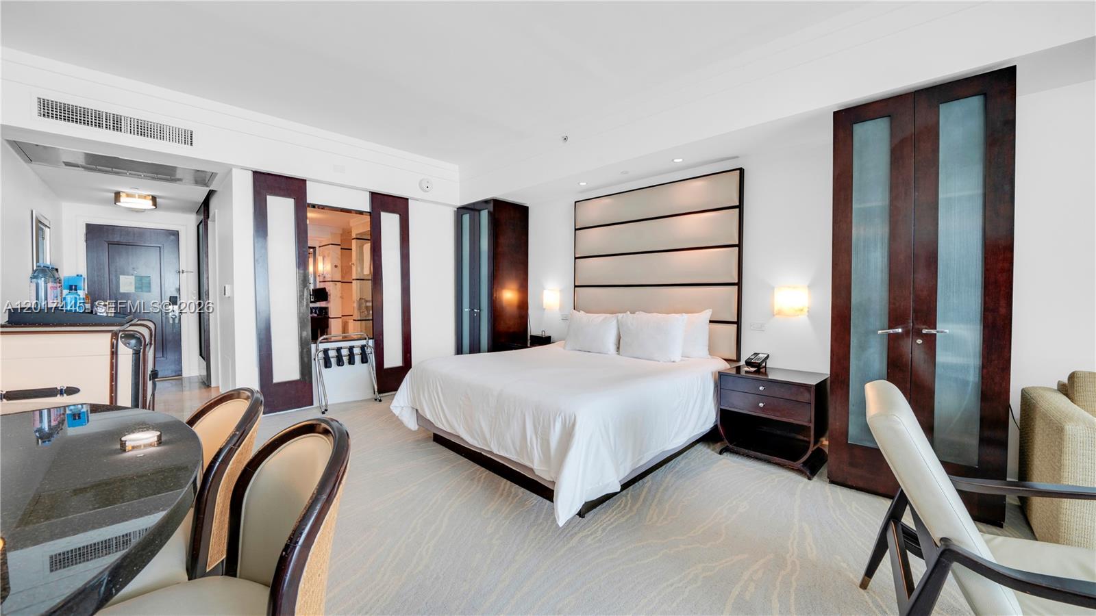 4391 Collins Ave #1903 Miami Beach, FL 33140