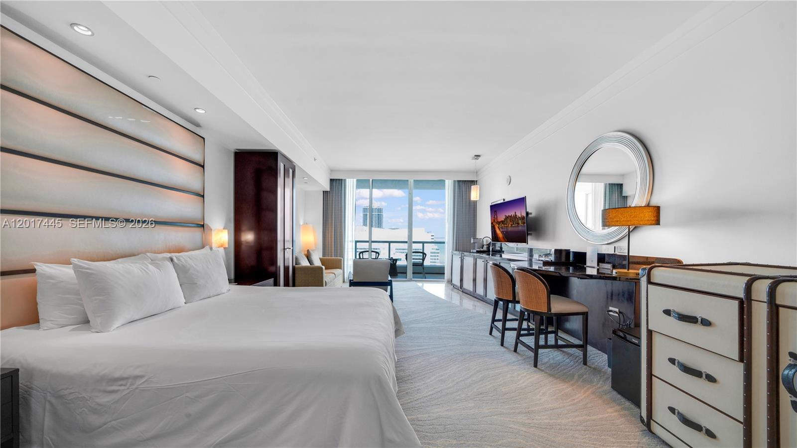 4391 Collins Ave #1903 Miami Beach, FL 33140