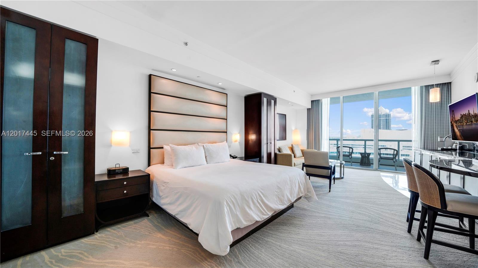 4391 Collins Ave #1903 Miami Beach, FL 33140
