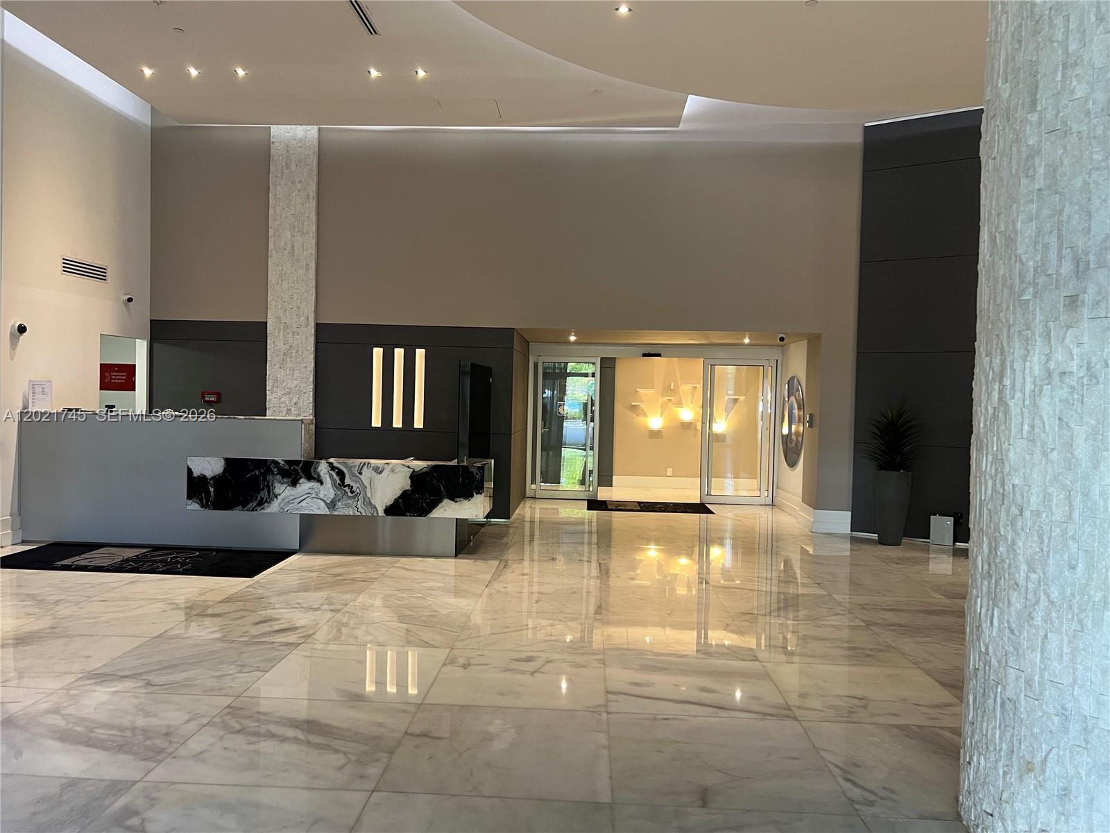 3300 NE 192nd St #616 Aventura, FL 33180