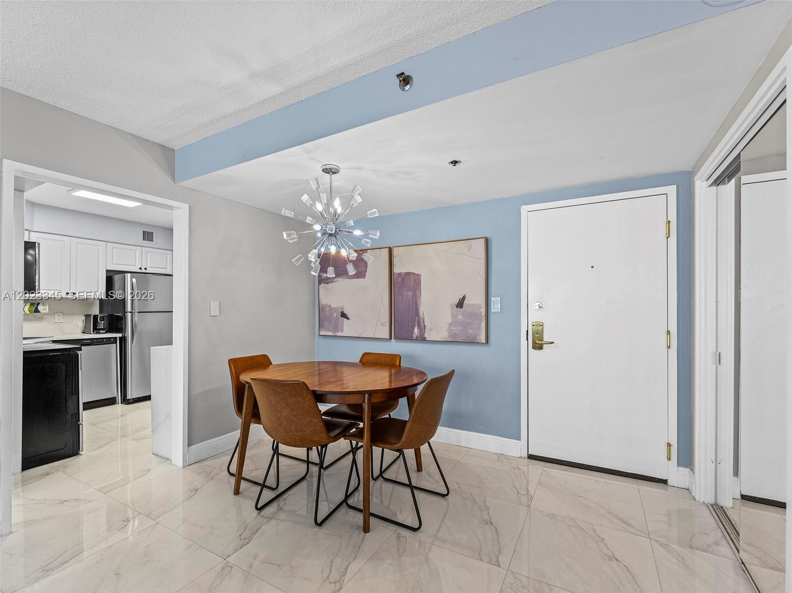 5225 Collins Ave #1509 Miami Beach, FL 33140